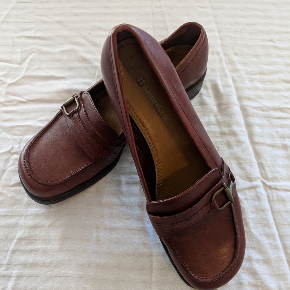 Womens Naturalizer loafers